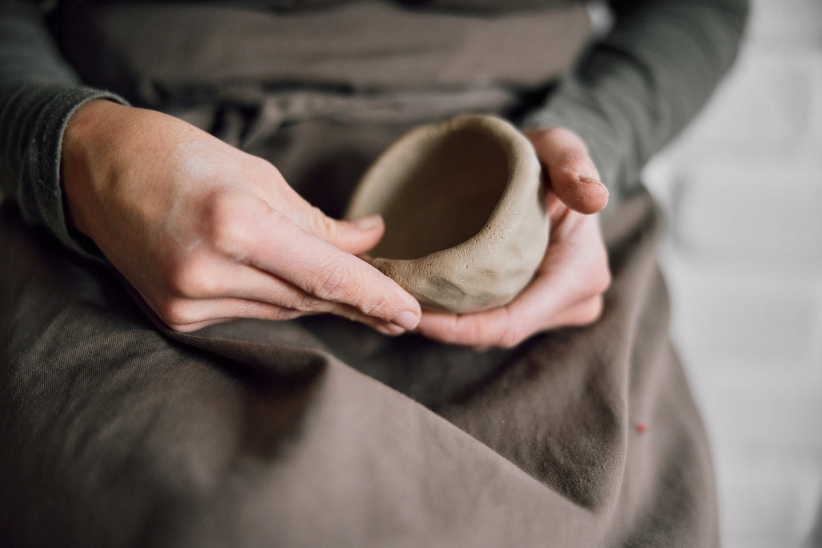 RELAXING WITH CLAY