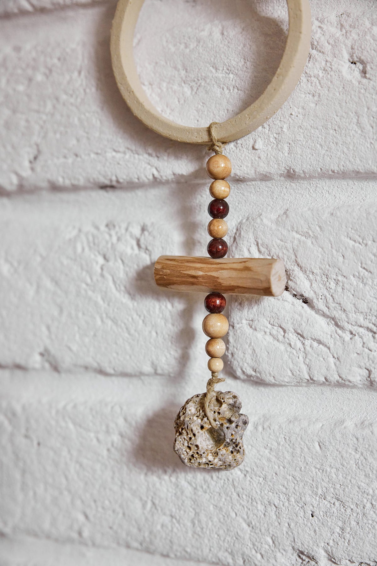 WALL DECOR BRIGHT 2